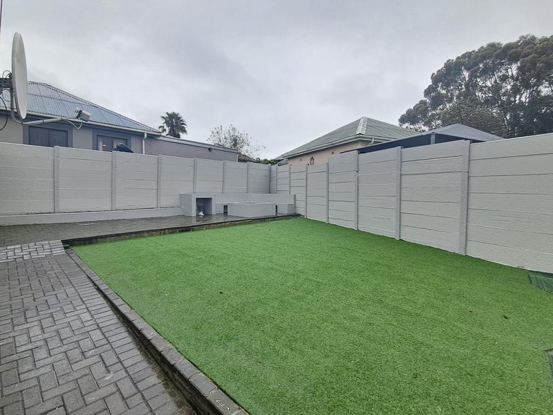 To Let 2 Bedroom Property for Rent in Brackenfell Western Cape
